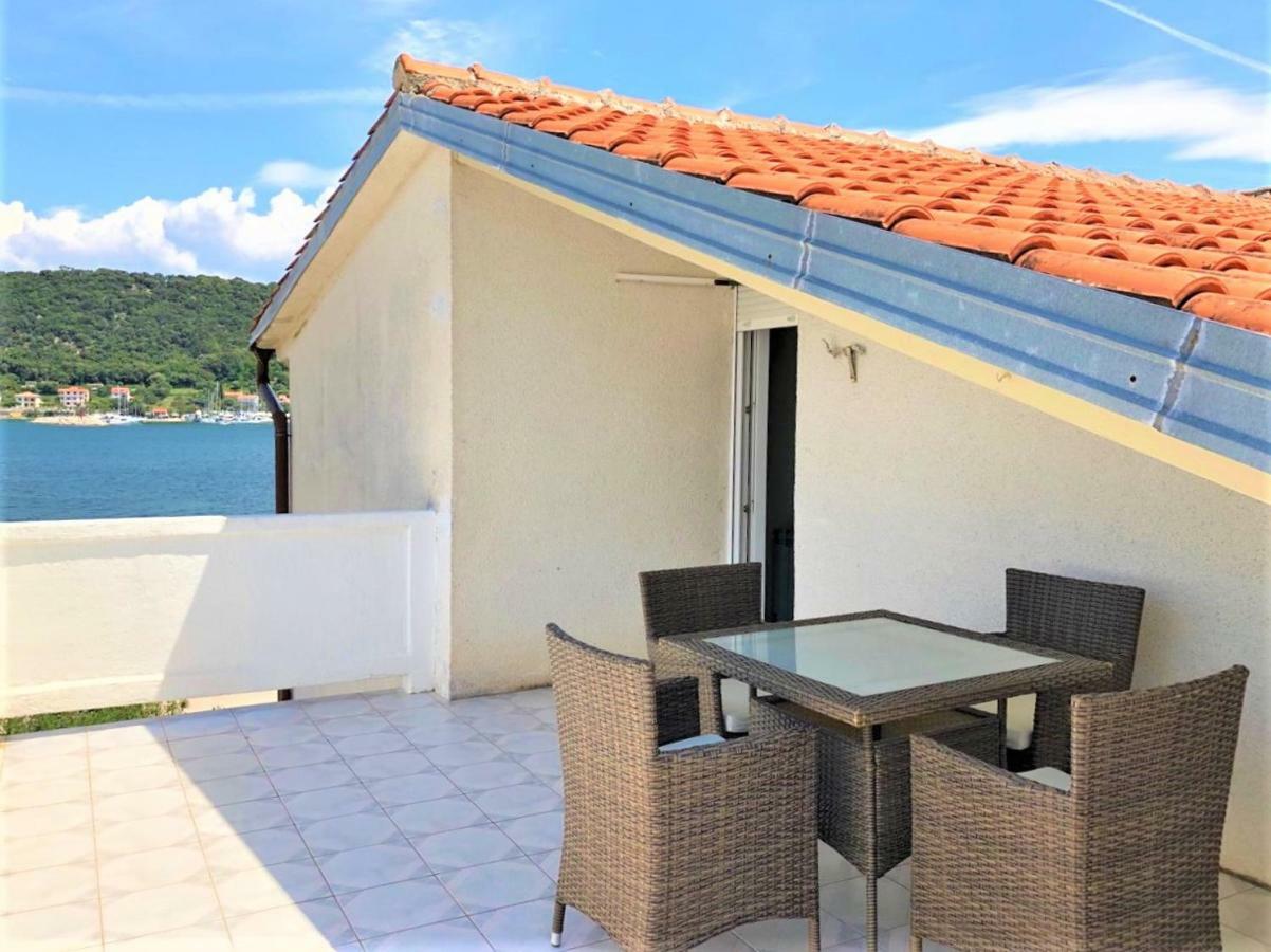 Apartments With Boat Mooring Marija سوبيتارسكا دراغا المظهر الخارجي الصورة