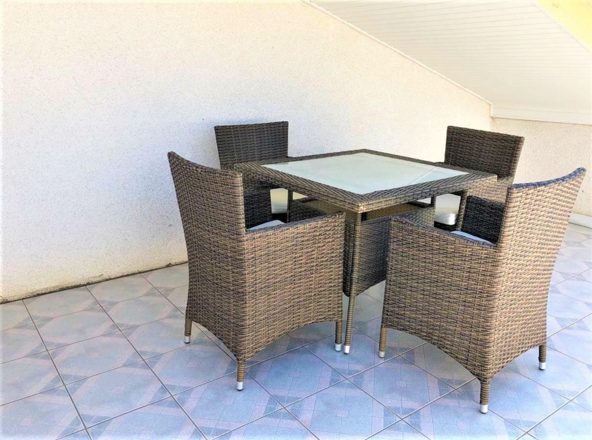 Apartments With Boat Mooring Marija سوبيتارسكا دراغا المظهر الخارجي الصورة