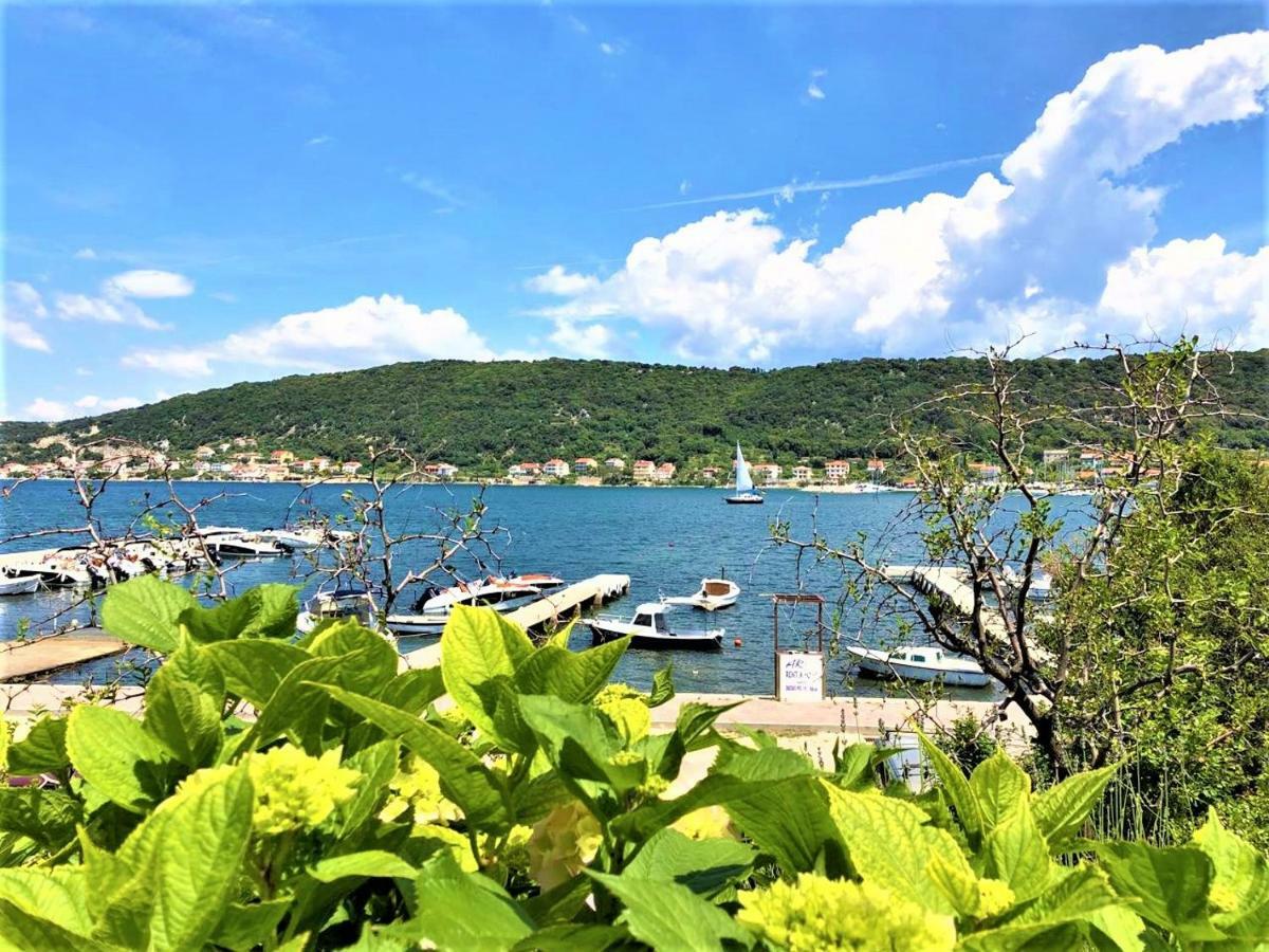 Apartments With Boat Mooring Marija سوبيتارسكا دراغا المظهر الخارجي الصورة